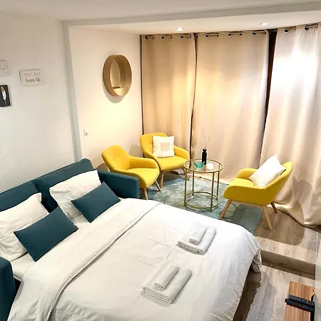 4 Seasons For 8 Persons With Sauna And Local Ski * Isola