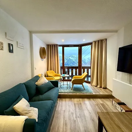 4 Seasons For 8 Persons With Sauna And Local Ski Isola